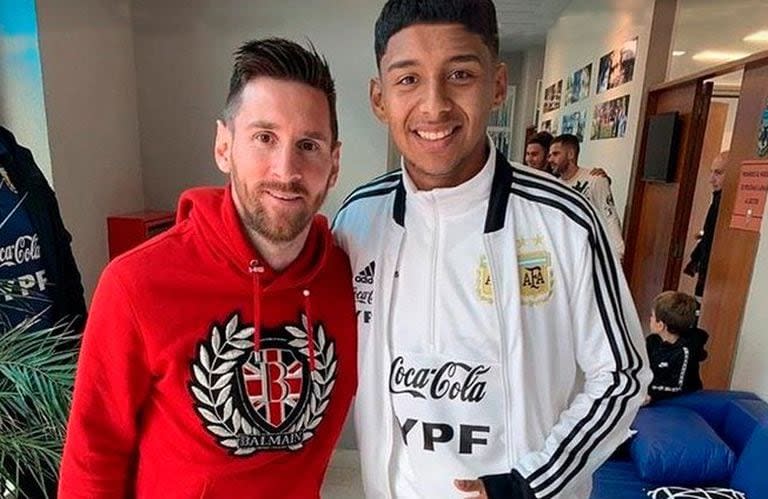 Medina, en un encuentro casual con Messi; ¿serán compañeros en Inter Miami?