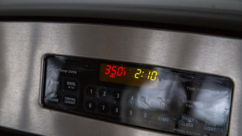 oven temperature set to 350