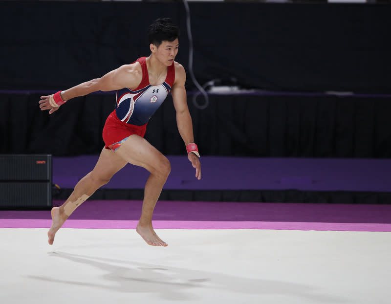 2018雅加達亞運競技體操賽程，23日下午進行男子單項決賽的地板項目，中華隊好手唐嘉鴻出賽。（中央社）