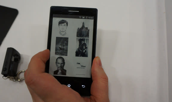 E Ink Android Phone Lasts a Week, Weighs Next to Nothing