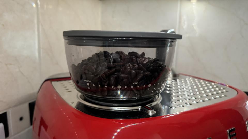 Smeg Espresso Coffee Machine EGF03  bean hopper