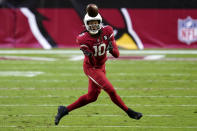 Arizona Cardinals wide receiver DeAndre Hopkins (10) makes a catch against the Buffalo Bills during the second half of an NFL football game, Sunday, Nov. 15, 2020, in Glendale, Ariz. (AP Photo/Ross D. Franklin)