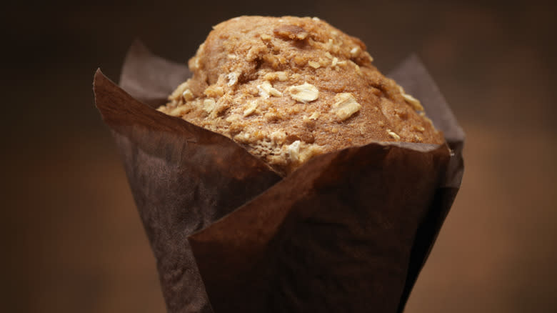 Bran muffin with oats 