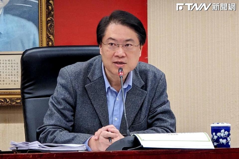 內政部長林右昌宣布照顧低薪青年的社會住宅方案出爐。（圖／內政部）