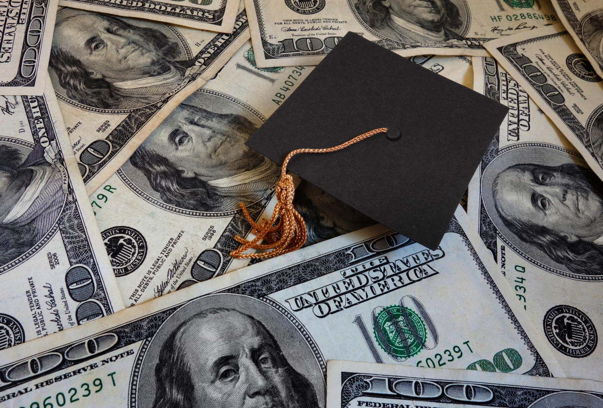 Get creative with how you give graduation money.