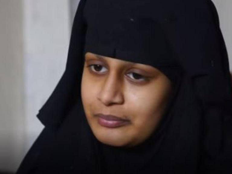 Shamima Begum: Isis bride 'granted legal aid' to fight decision to strip her of UK citizenship