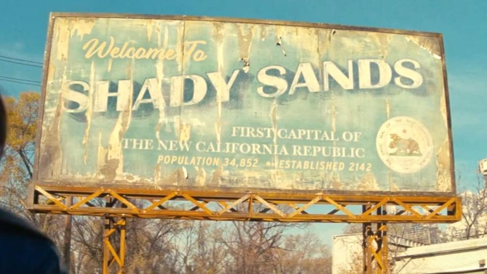 An old dilapatated billboard for Shady Sands on Fallout