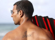 Akshay Kumar : He has tattoed the name of his son on his back and this literally started a trend in Bollywood.