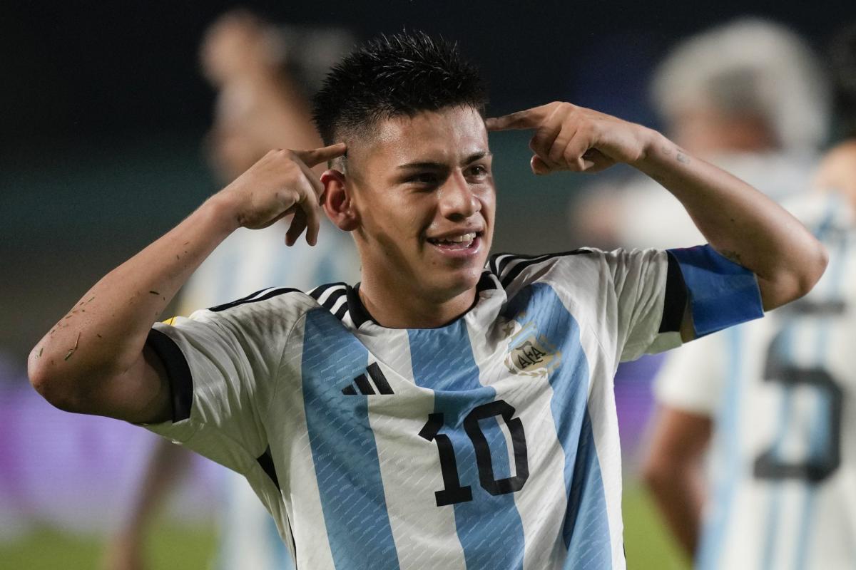 Mundial Sub 17: Argentina venció a Japón con un golazo del Diablito  Echeverri, Los otros festejos fueron de Valentino Acuña y Agustín Ruberto, Página