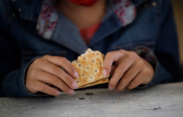 La insuficiencia en los ingresos también generó una reducción del 67% en el consumo de carne y del 40% en la ingesta de frutas, verduras y lácteos en la dieta de los menores