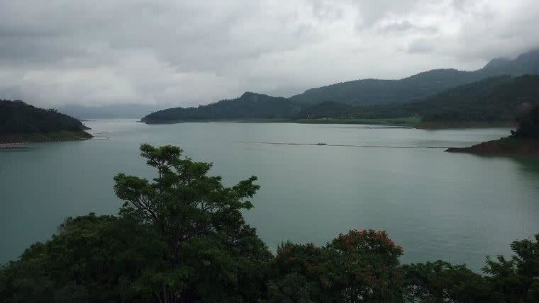 受低壓帶影響，曾文水庫集水區降雨豐沛，水位迅速上升已突破滿水位。（圖／翻攝自經濟部水利署）