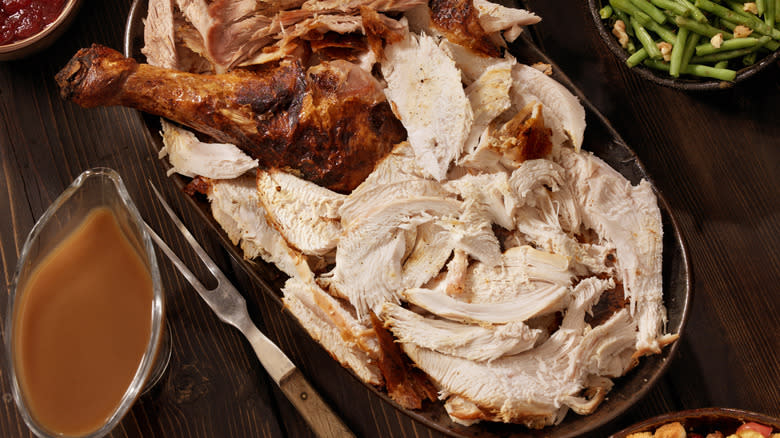 shredded turkey with gravy