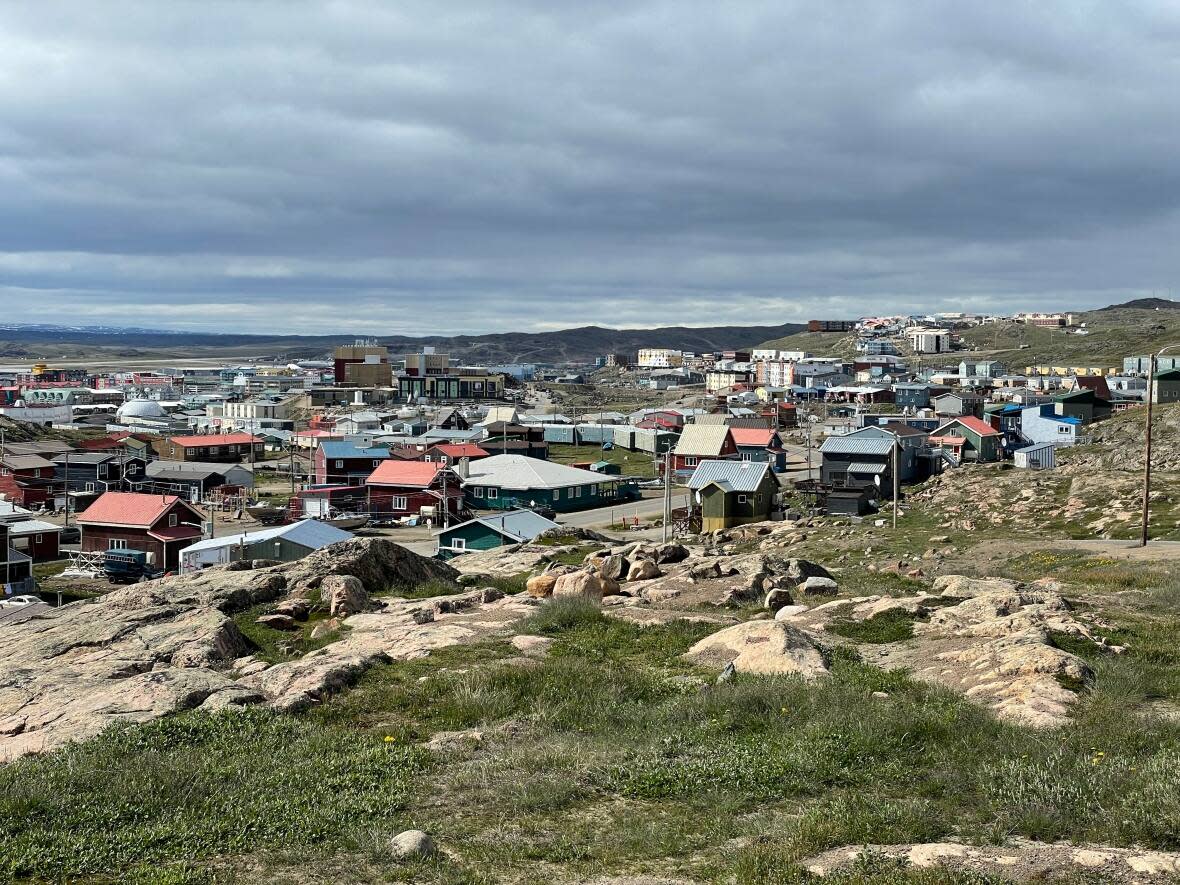 The hillside on the right edge of this picture is where police found the gun allegedly used to kill Hannas Braun in June 2019. The officer who located the weapon testified at Wayne Panipakoocho's murder trial that he found the gun with a bullet in the chamber and the safety disengaged. (David Gunn/CBC - image credit)