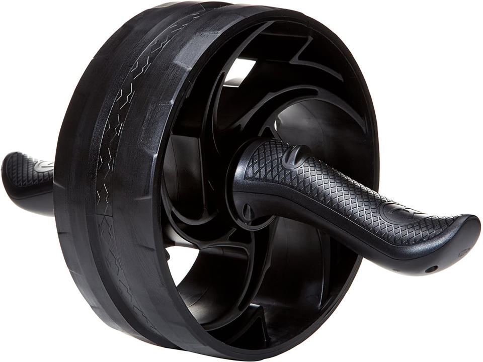 AmazonBasics Abdominal and Core Exercise Workout Roller Wheel. Image via Amazon.