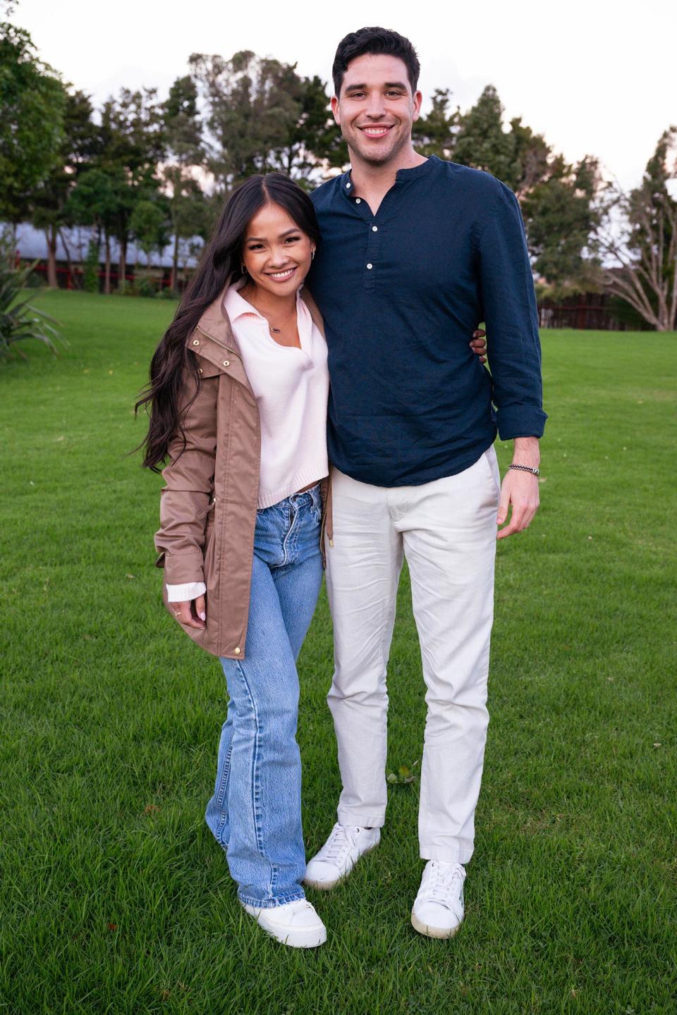 NBA Star Max Strus Follows Former Bachelorette Jenn Tran on Instagram After She Reveals Crush