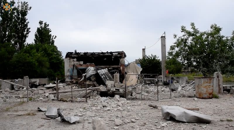 Una vista de una instalación de producción de carne destruida después de un ataque, mientras continúa la invasión a Ucrania por parte de Rusia, en un lugar indicado como Mykolaiv, Ucrania
