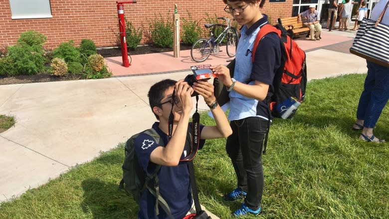 Sky gazers flock to UPEI to view solar eclipse