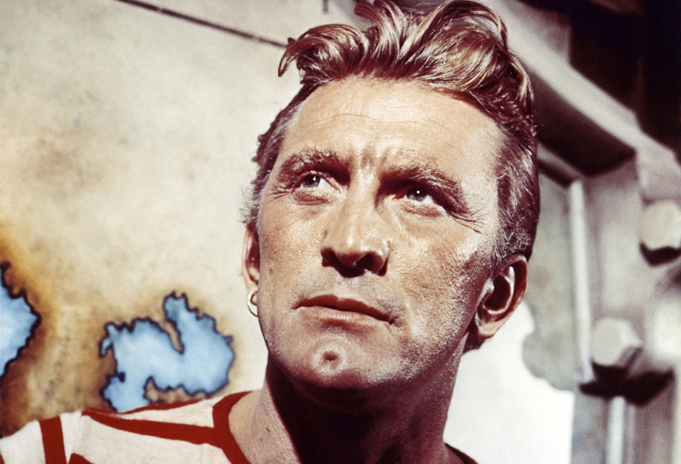 Kirk Douglas en la adaptación de '20.000 leguas de viaje submarino' de Disney (Foto: Walt Disney Productions/Buena Vista/Sunset Boulevard/Corbis via Getty Images)