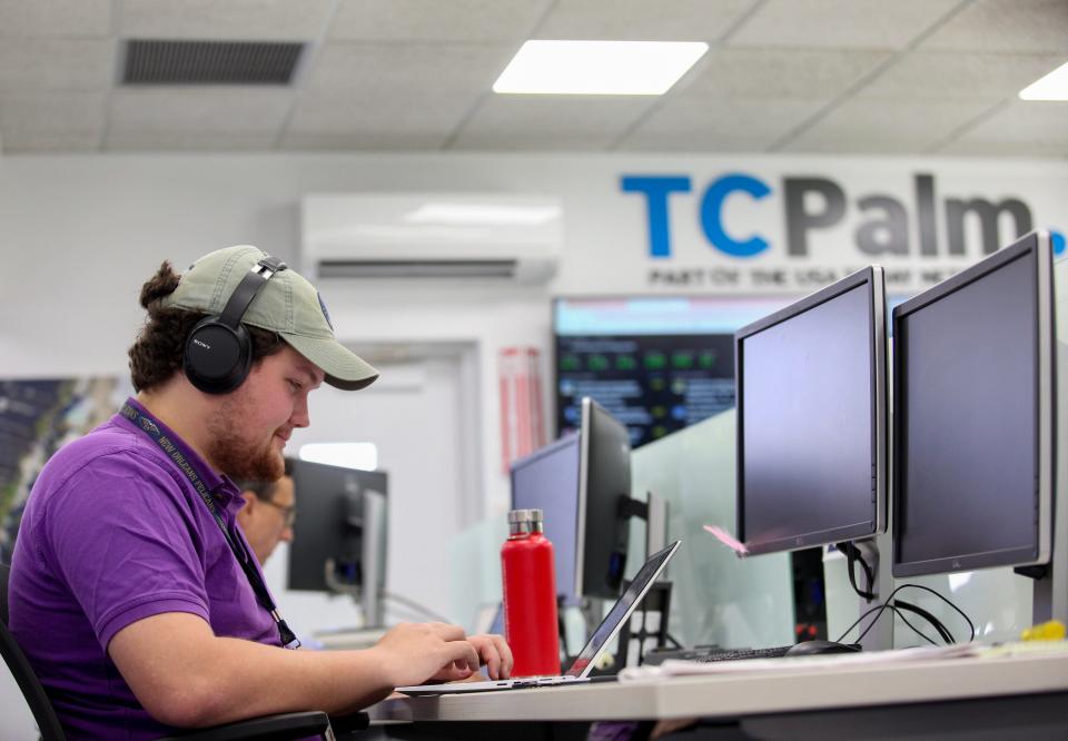 St. Lucie County watchdog reporter Wicker Perlis reporting on former President Donald Trump classified documents court hearing Thursday, March 14, 2024, in Fort Pierce.