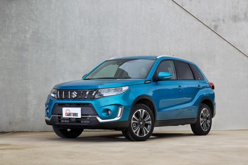 全新登場的VITARA HYBRID，擁有更形精鍊的型格設計。