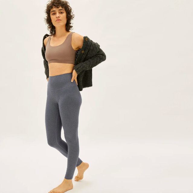 The Perform Legging in Heathered Charcoal. Image via Everlane.