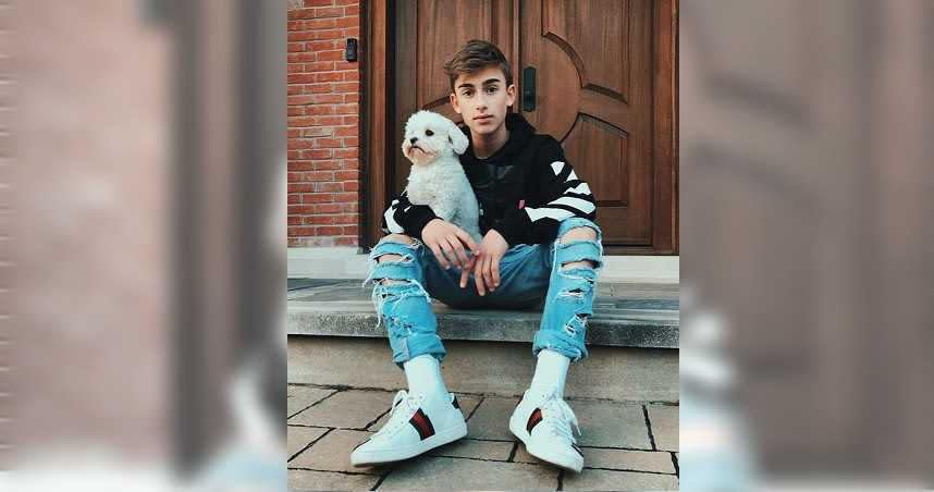 強尼奧蘭多從YouTube發跡，年僅17卻有多年表演經驗。（圖／johnnyorlando IG）