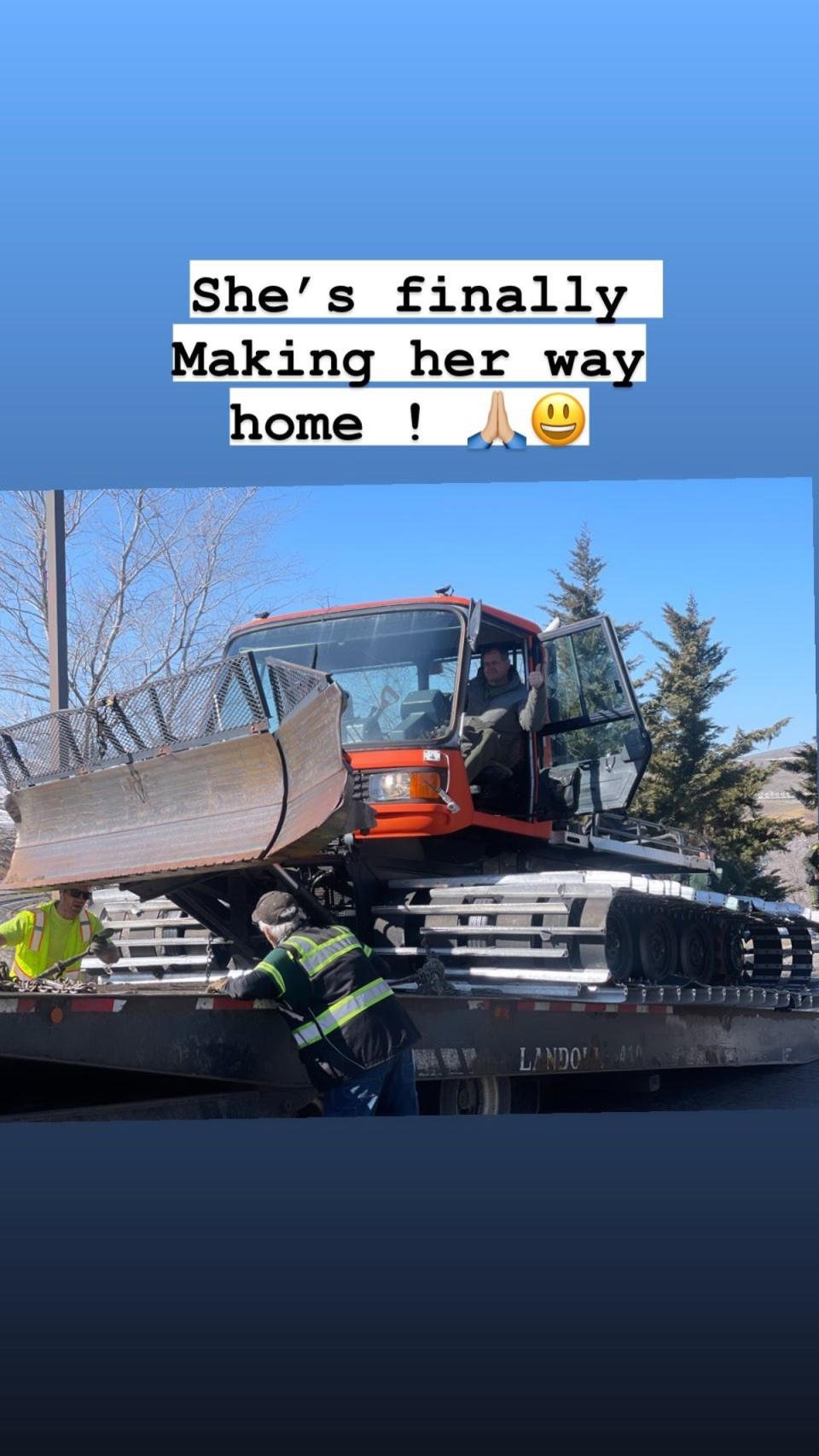 Jeremy Renner shared a picture of the snowplough as it made its journey ‘home’ to him (Jeremy Renner/Instagram)