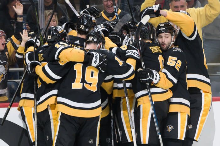 NHL: Pittsburgh Penguins defeat Detroit Red Wings in overtime