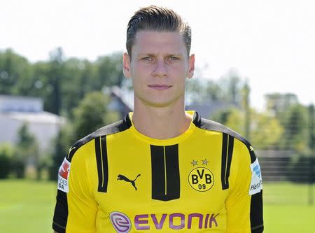 Football Soccer - Borussia Dortmund - German Bundesliga - Signal Iduna Park - Dortmund, Germany - 17/08/16. Borussia Dortmund's Lukasz Piszczek. REUTERS/Ralph Orlowski