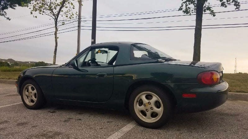 Nice Price or No Dice 2000 Mazda MX-5 Miata