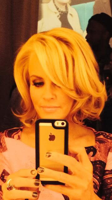 jenny mccarthy bob back view