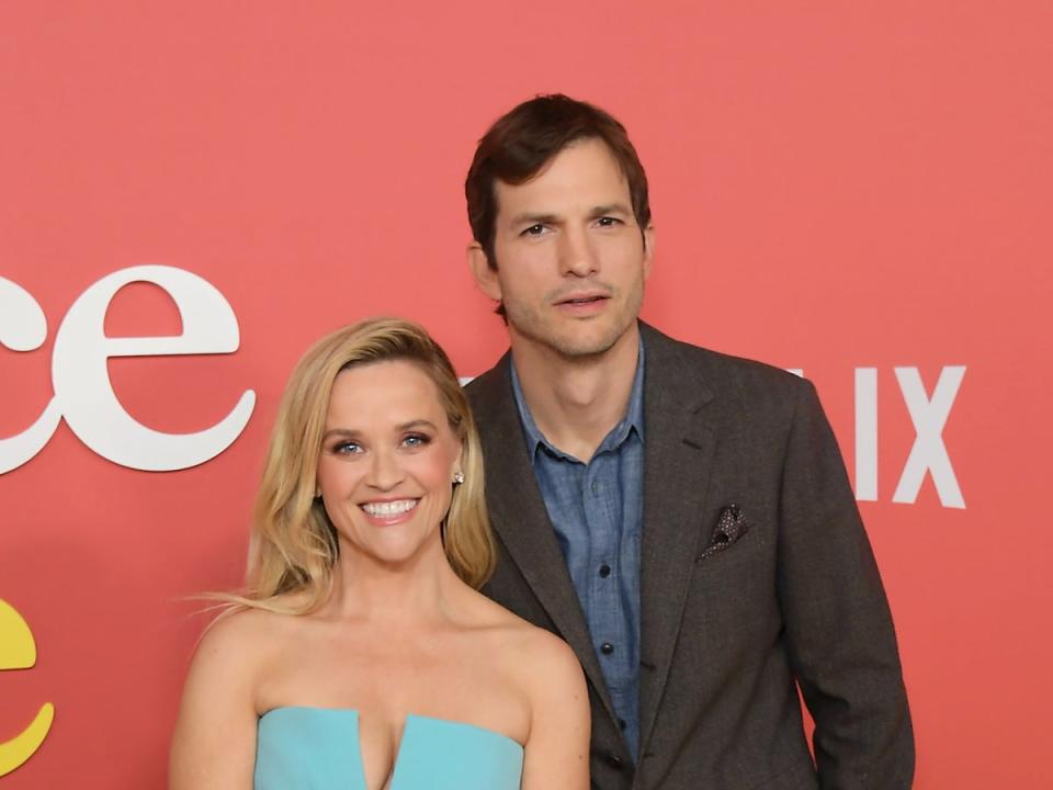 Reese Witherspoon and Ashton Kutcher’s ‘awkward’ red carpet photos went viral (Getty Images for Netflix)