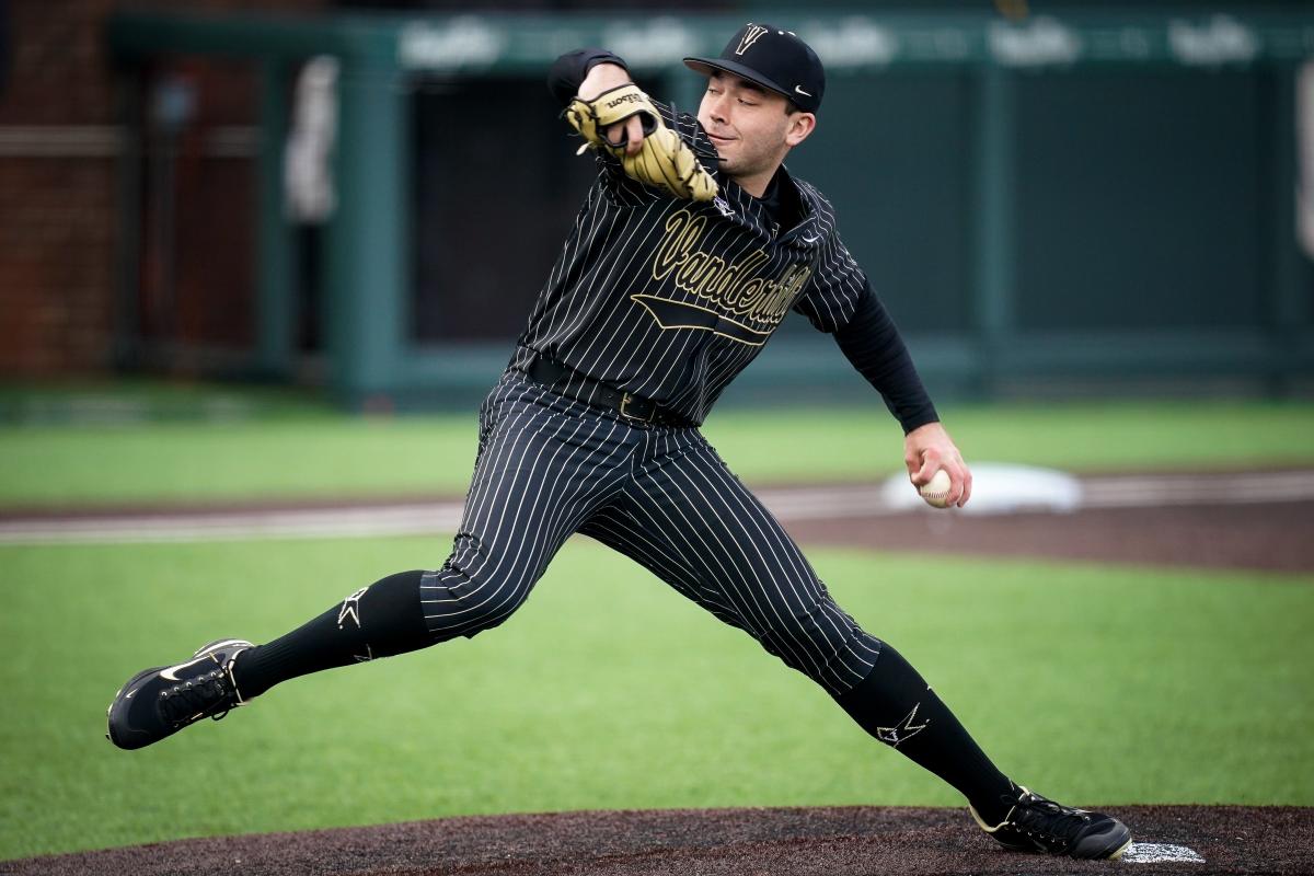 Ole Miss baseball starts SEC play with a loss to Vanderbilt