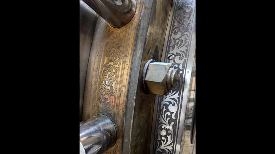 Detail of the vault door at the former Belleville Savings Bank Jennifer Green/jgreen@bnd.com