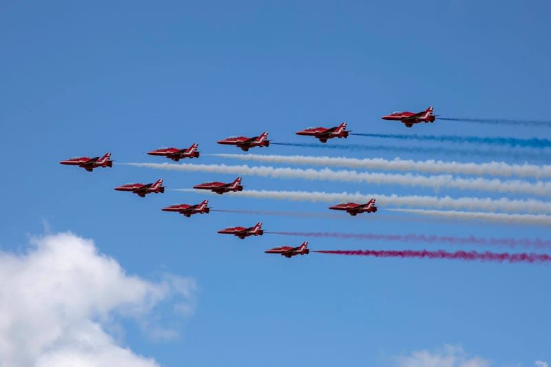 英國皇家空軍將自9月1日開始，允許空軍留鬍鬚。（擷取自英國皇家空軍臉書「Royal Air Force」）