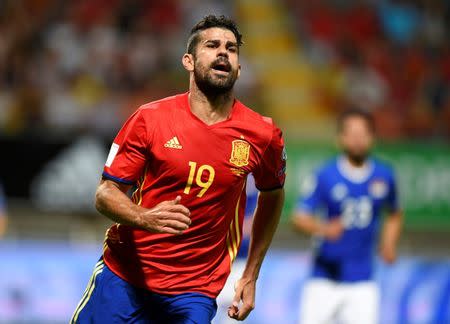 Football Soccer - Spain v Liechtenstein - World Cup 2018 Qualifying European Zone - Group G- Reino de Leon stadium, Leon, Spain - 5/9/16 Spain's Diego Costa in action. REUTERS/Eloy Alonso