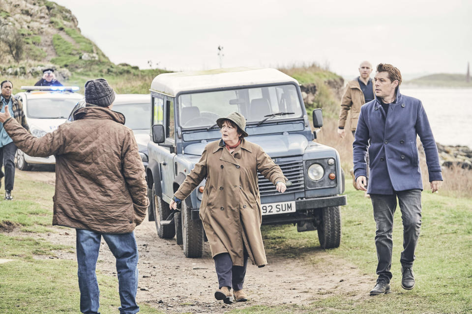 Vera with her police colleagues Aiden Healy (Kenny Doughty)  and Kenny Lockhart (Jon Morrisson).