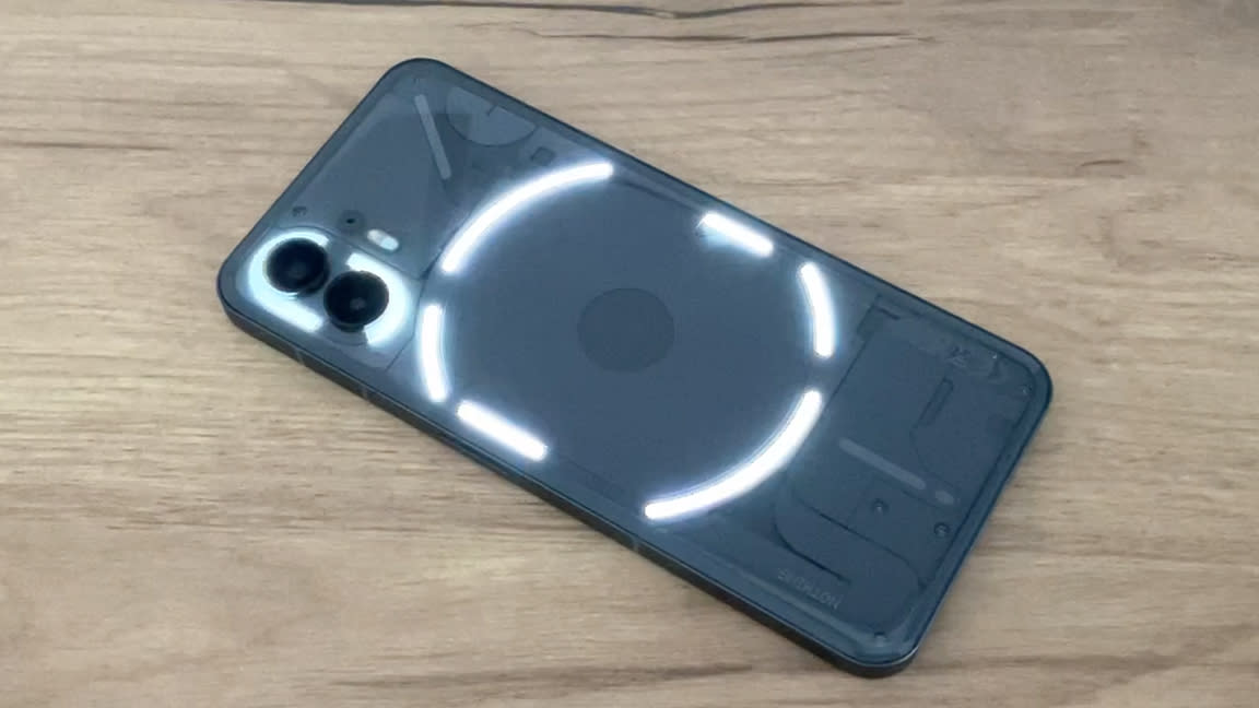  Nothing Phone 2 review; a black phone lights up 