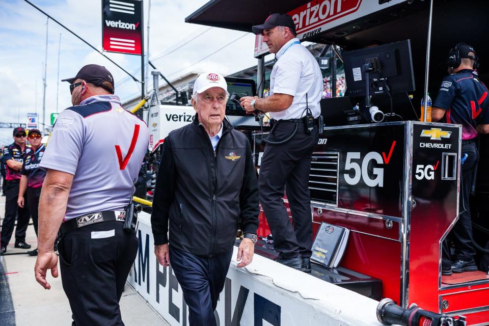 Roger Penske makes his way through pit lane Friday, May 27, 2022, prior to the start of practice during Carb Day at Indianapolis Motor Speedway.