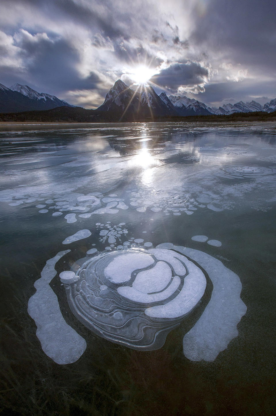 Walking on frozen bubbles