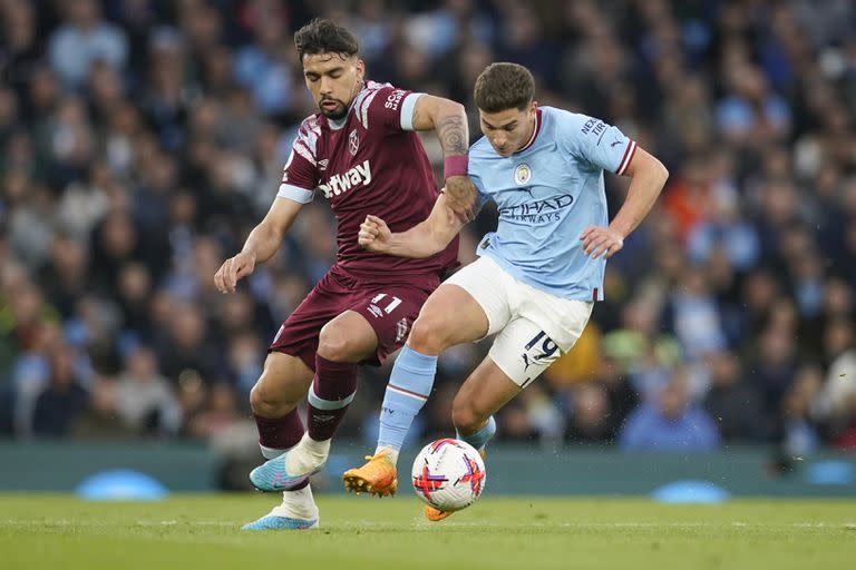 Julián Álvarez, en acción, en el último partido