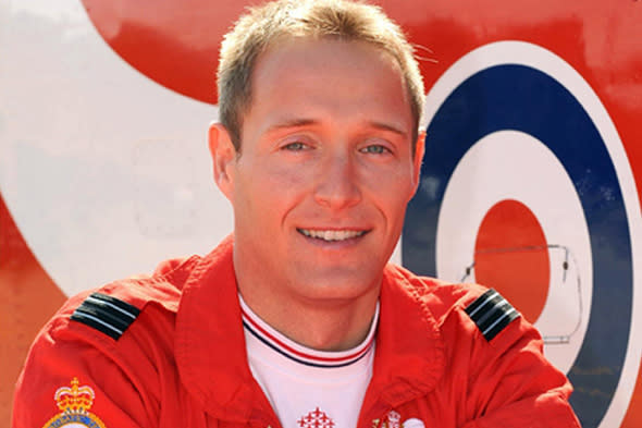 Red Arrows pilot Sean Cunningham died due to 'communication failures'