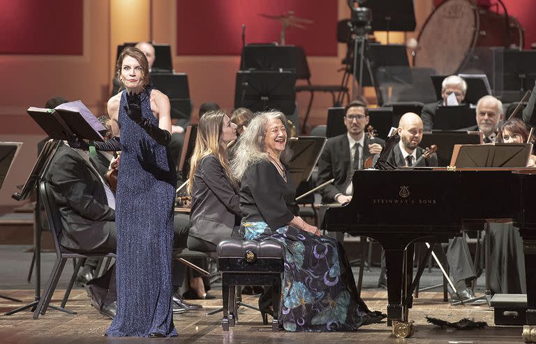 Annie Dutoit Argerich en el cierre del Festival Argerich de 2022, como narradora de El carnaval de los animales