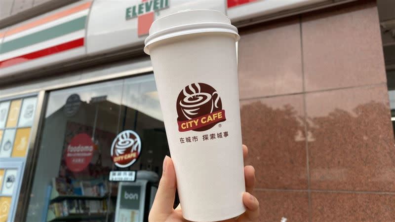 超商祭出咖啡優惠，7-ELEVEN推出精品美式買1送1，活動限時4天。（圖／7-ELEVEN提供）