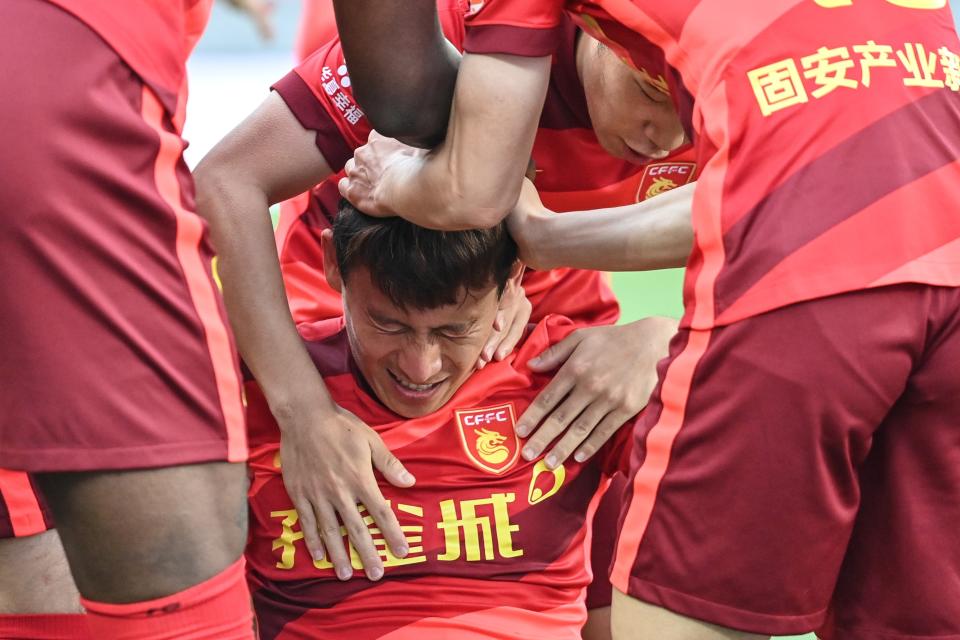 Hu Rentian C del Hebei FC celebra durante el partido de la cuarta ronda entre Shanghai Shenhua y Hebei FC en la temporada 2021 de la Superliga china. (Foto: Zhu Zheng/Xinhua a través de Getty Images)