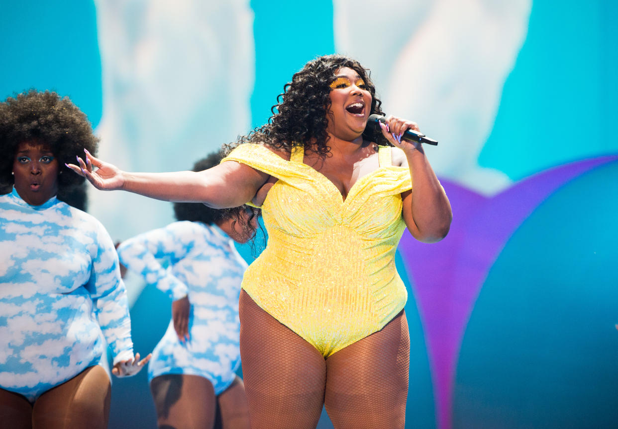 NEWARK, NEW JERSEY - AUGUST 26: Lizzo performs onstage during the 2019 MTV Video Music Awards at Prudential Center on August 26, 2019 in Newark, New Jersey. (Photo by John Shearer/Getty Images)