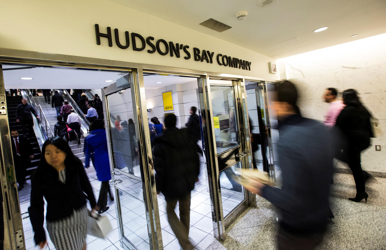 People walk into the Hudson's Bay Company (HBC) flagship department store in Toronto January 27, 2014.   REUTERS/Mark Blinch/File Photo      GLOBAL BUSINESS WEEK AHEAD PACKAGE - SEARCH "BUSINESS WEEK AHEAD JUNE 6" FOR ALL IMAGES
