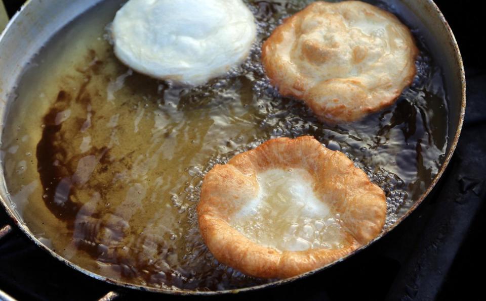 South Dakota: Frybread