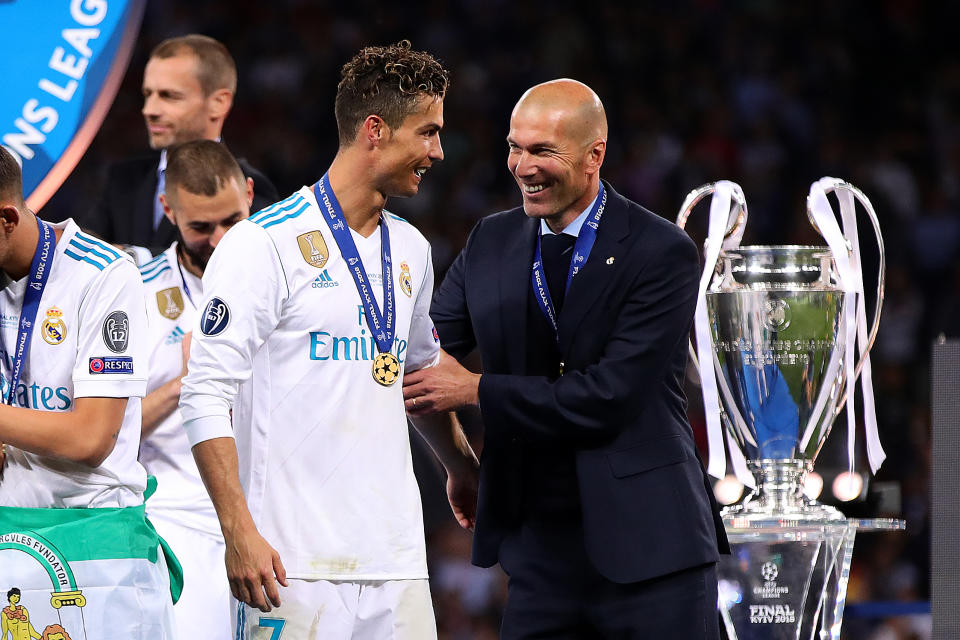 Zidane e Cristiano Ronaldo fizeram o segundo Real Madrid mais vencedor da história, atrás apenas da década de 1950. Foto: Chris Brunskill Ltd/Getty Images