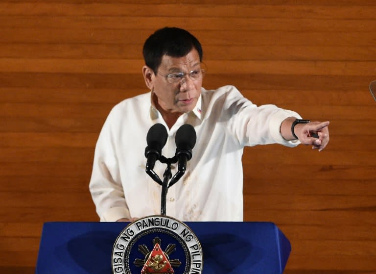 Philippine President Rodrigo Duterte has ordered police to shoot and kill suspects if they believed the latter's actions threatened the lawmen's lives